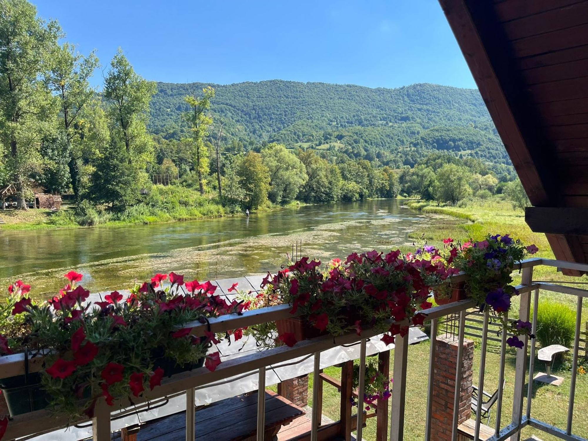 Bed&Breakfast Family Djukic Sipovo Exterior foto