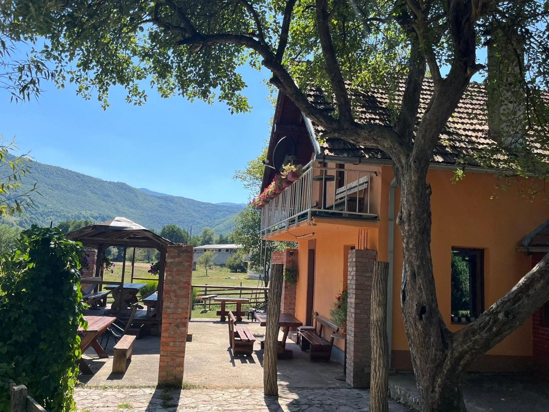 Bed&Breakfast Family Djukic Sipovo Exterior foto